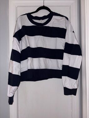 Lululemon Striped Crewneck in Navy and White